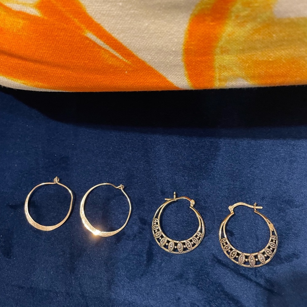 Gold like hoop earrings